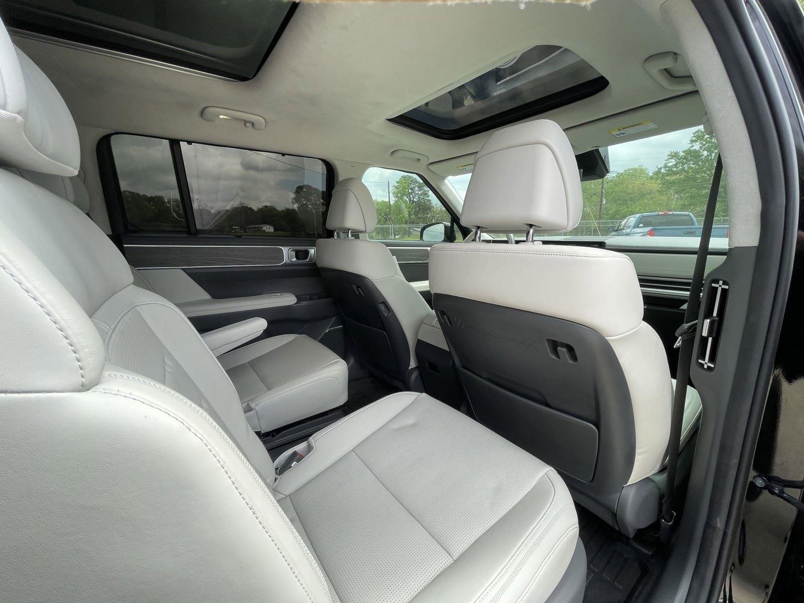 Used 2024 Hyundai Santa Fe Calligraphy image 45