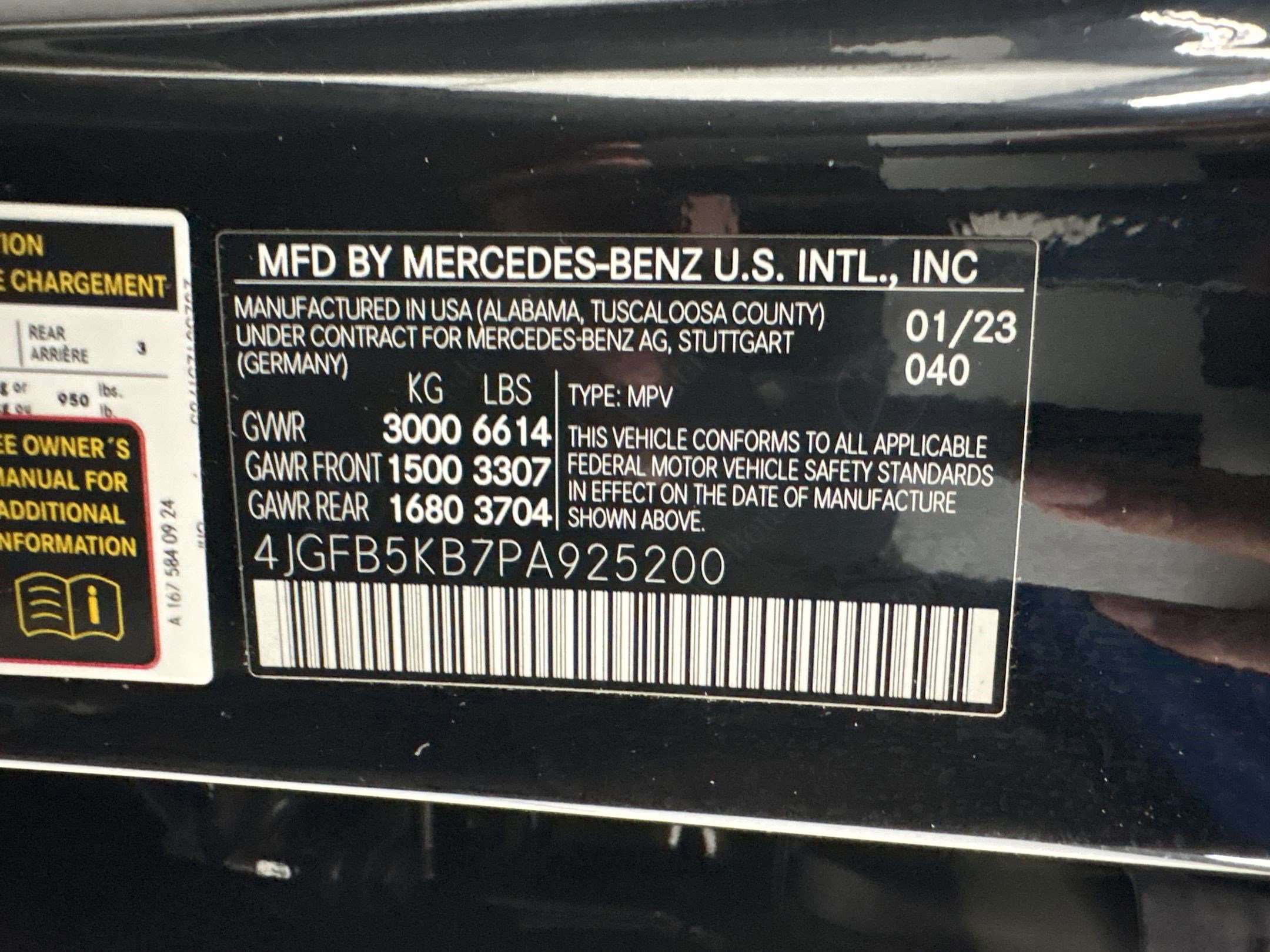 Used 2023 Mercedes-Benz GLE 450 4MATIC w/ Premium Package image 18