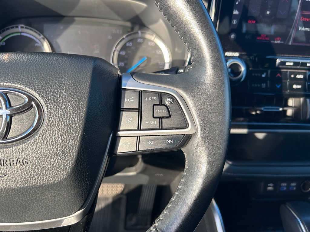 Used 2022 Toyota Highlander Platinum AWD/4WD image 24