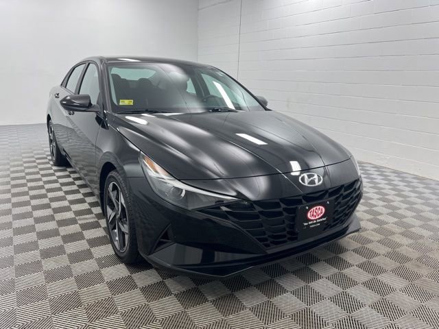 Used 2023 Hyundai Elantra SEL w/ Convenience Package