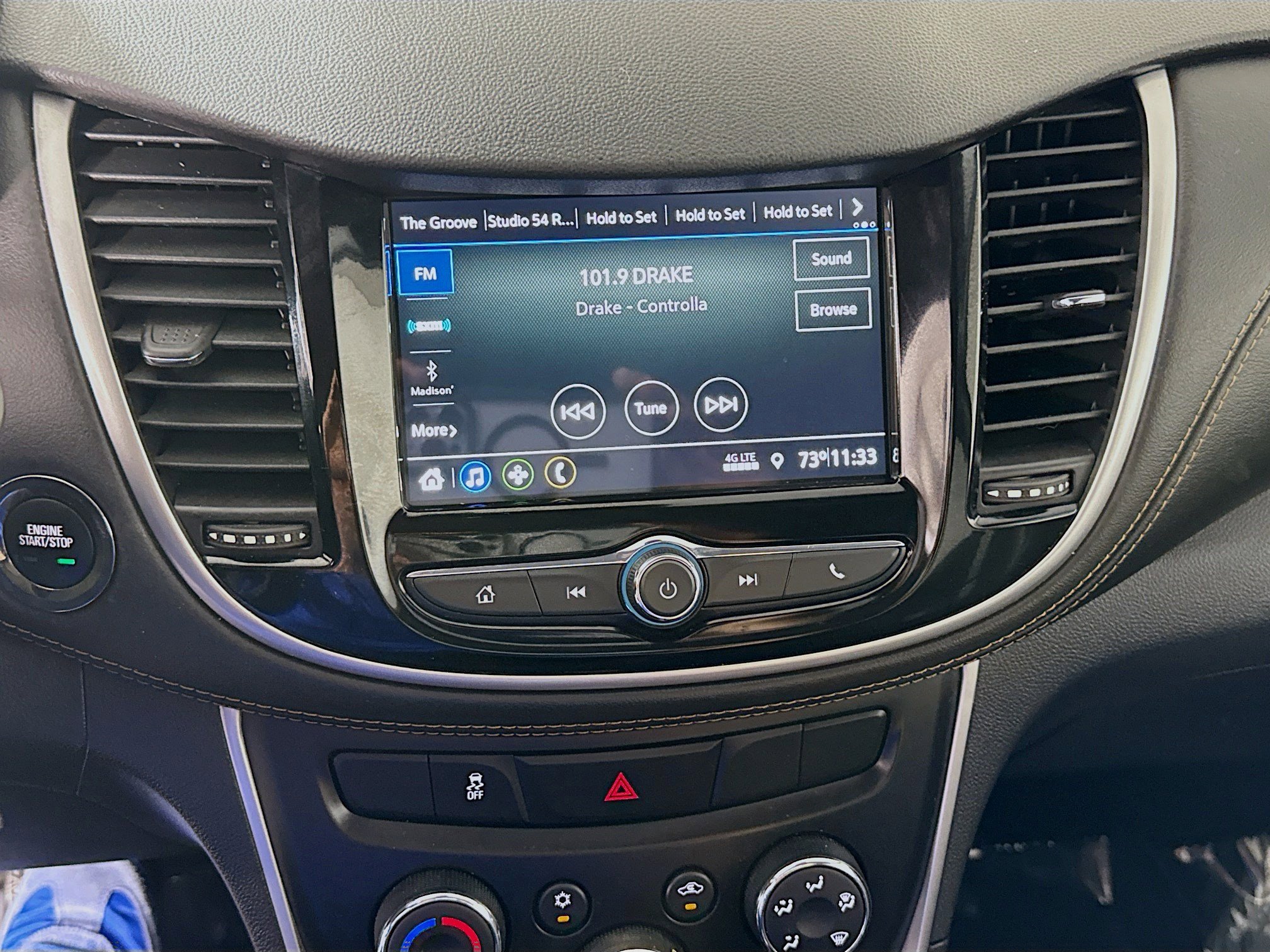 Used 2019 Chevrolet Trax LT w/ LT Convenience Package AWD/4WD image 18