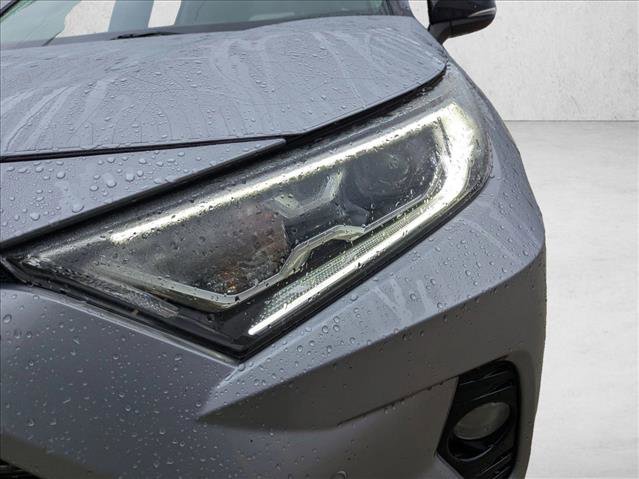 Used 2020 Toyota RAV4 XSE image 6