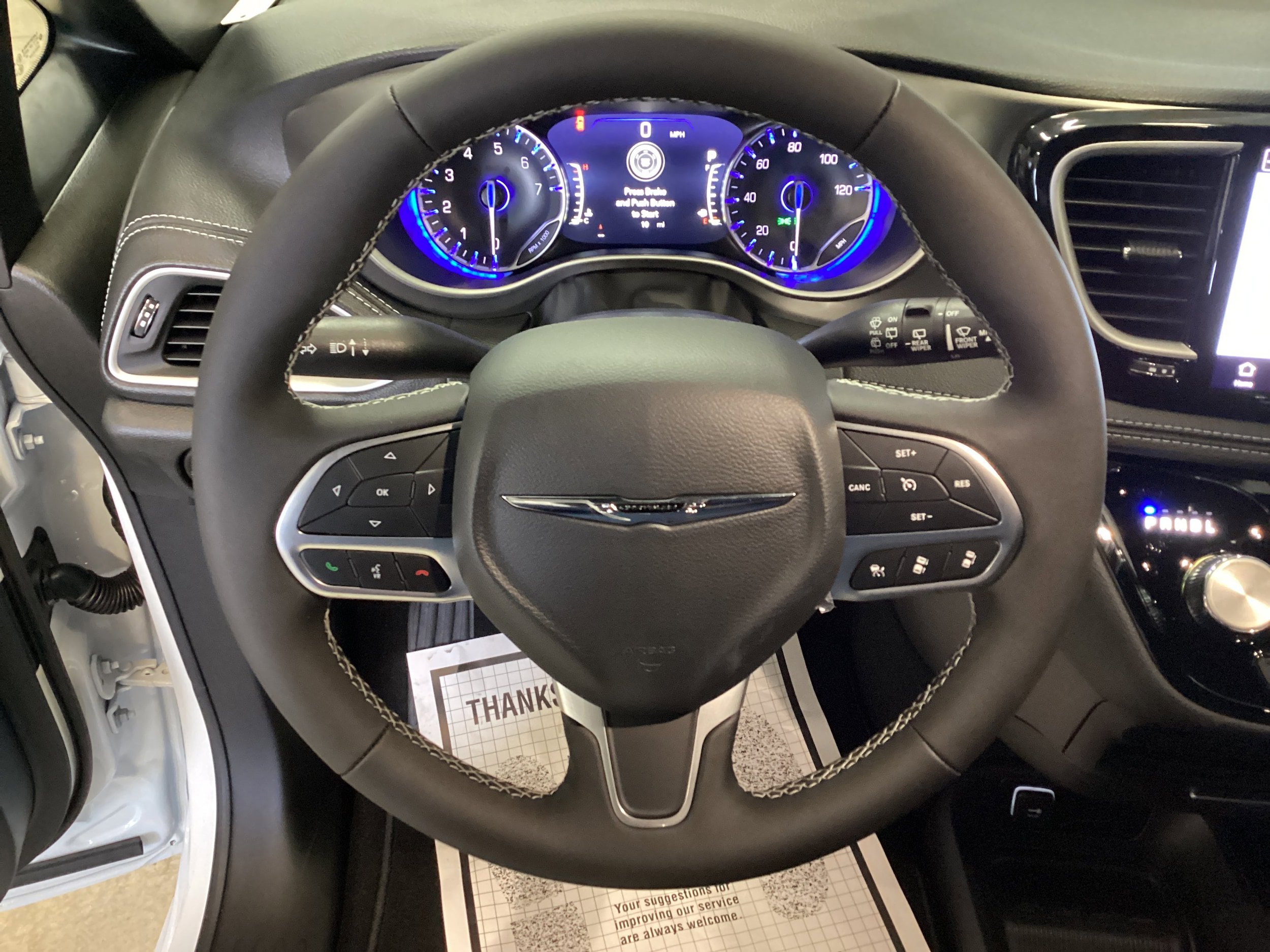 New 2026 Chrysler Pacifica Select FWD image 21