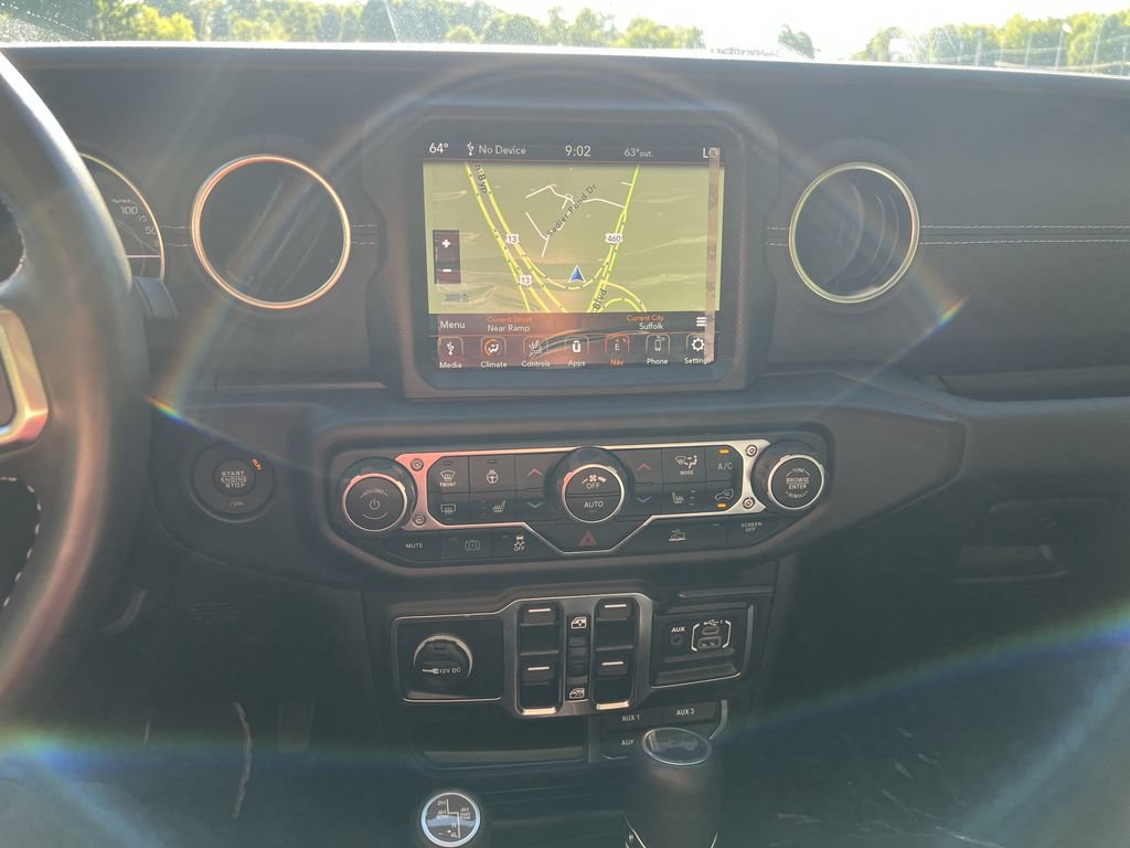 Used 2023 Jeep Wrangler Unlimited Sahara w/ Dual Top Group AWD/4WD image 11