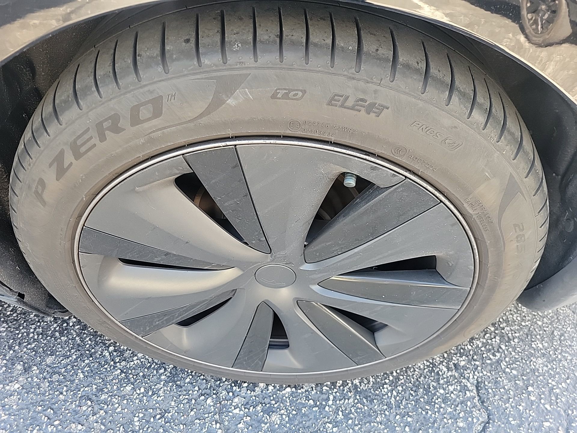 Used 2022 Tesla Model S image 13