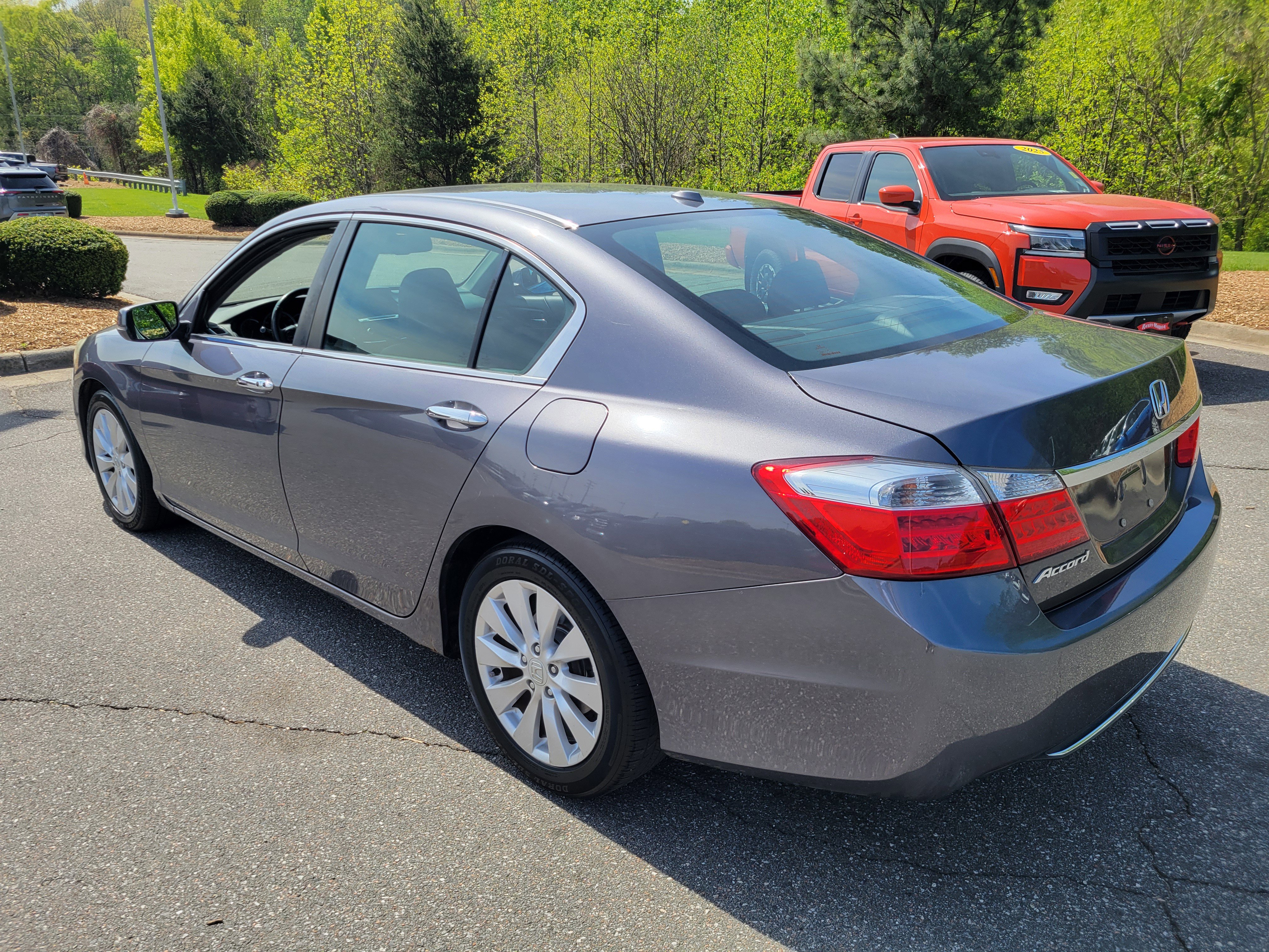 Used 2014 Honda Accord EX-L image 6