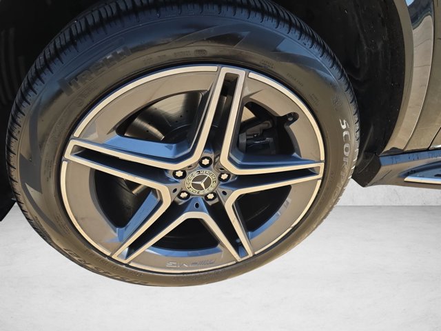 Used 2024 Mercedes-Benz GLS 450 4MATIC image 21