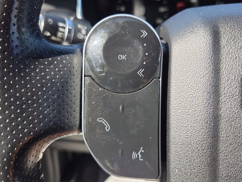 Used 2018 Land Rover Range Rover Sport HSE image 24