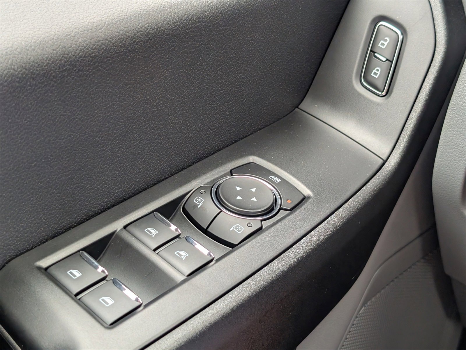 New 2026 Ford F350 XL w/ XL Chrome Package image 19