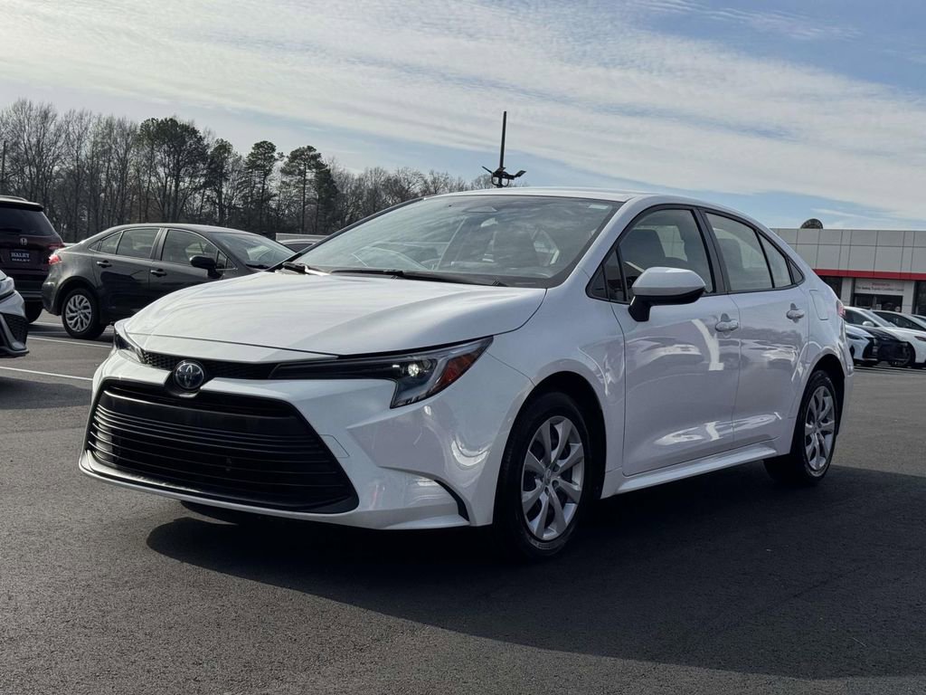 Certified 2025 Toyota Corolla LE image 23