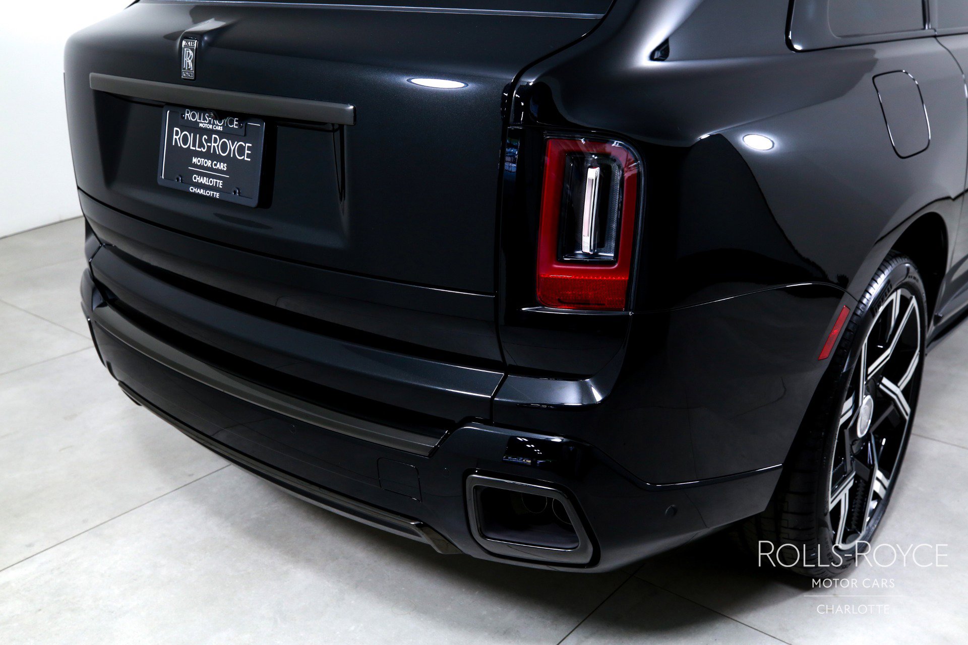 New 2026 Rolls-Royce Cullinan Black Badge image 49