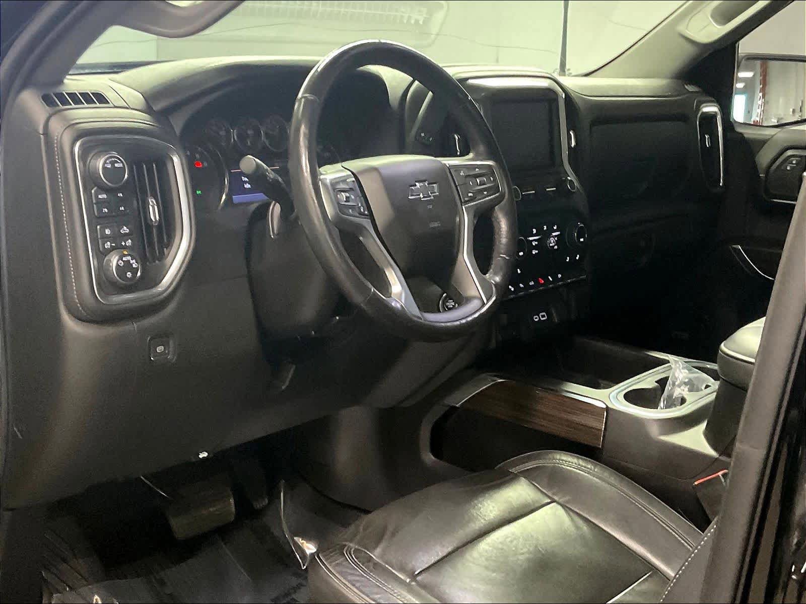 Used 2020 Chevrolet Silverado 1500 LT Trail Boss image 15