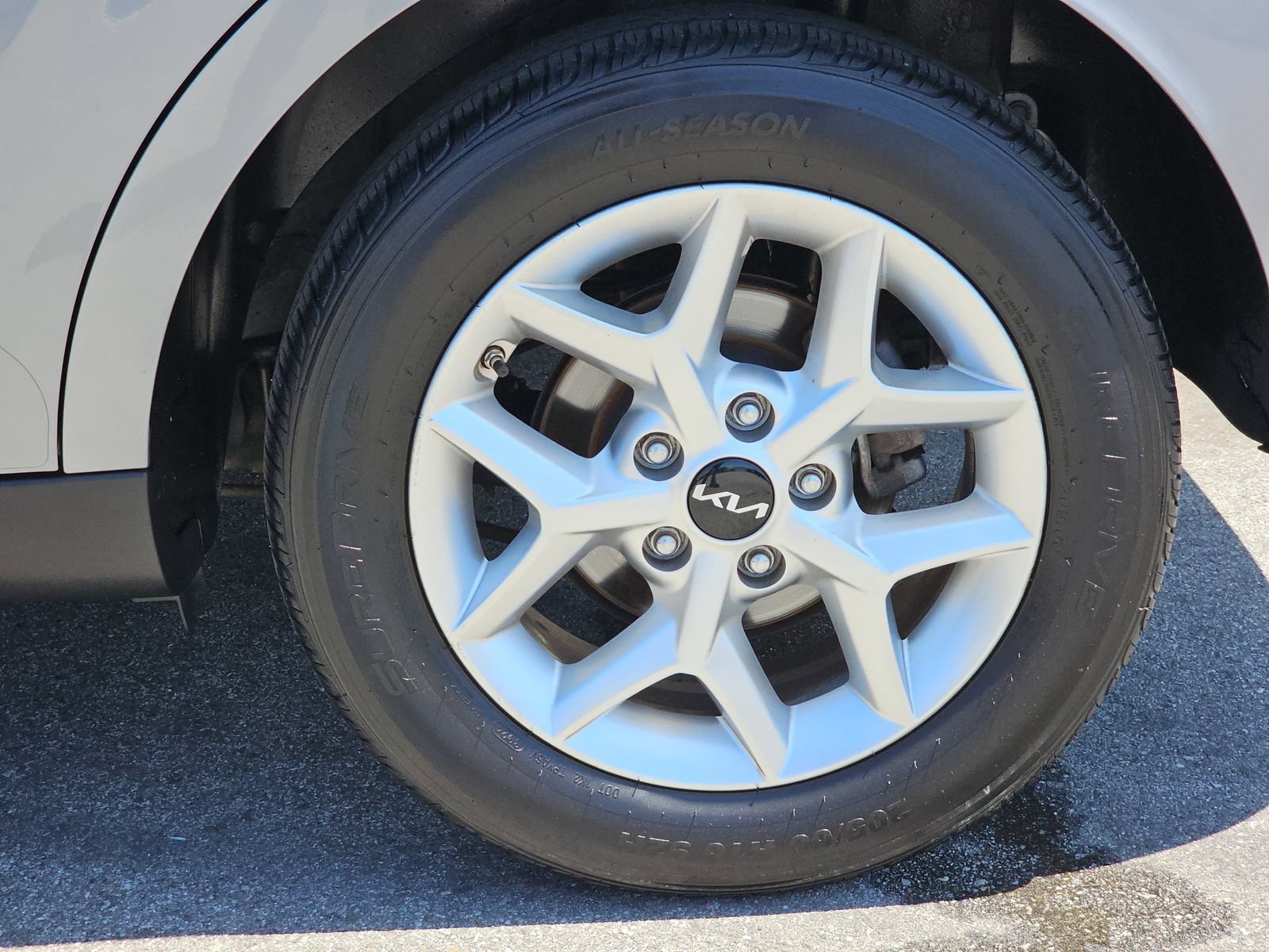 Used 2024 Kia Soul LX w/ Option Group 015 FWD image 31