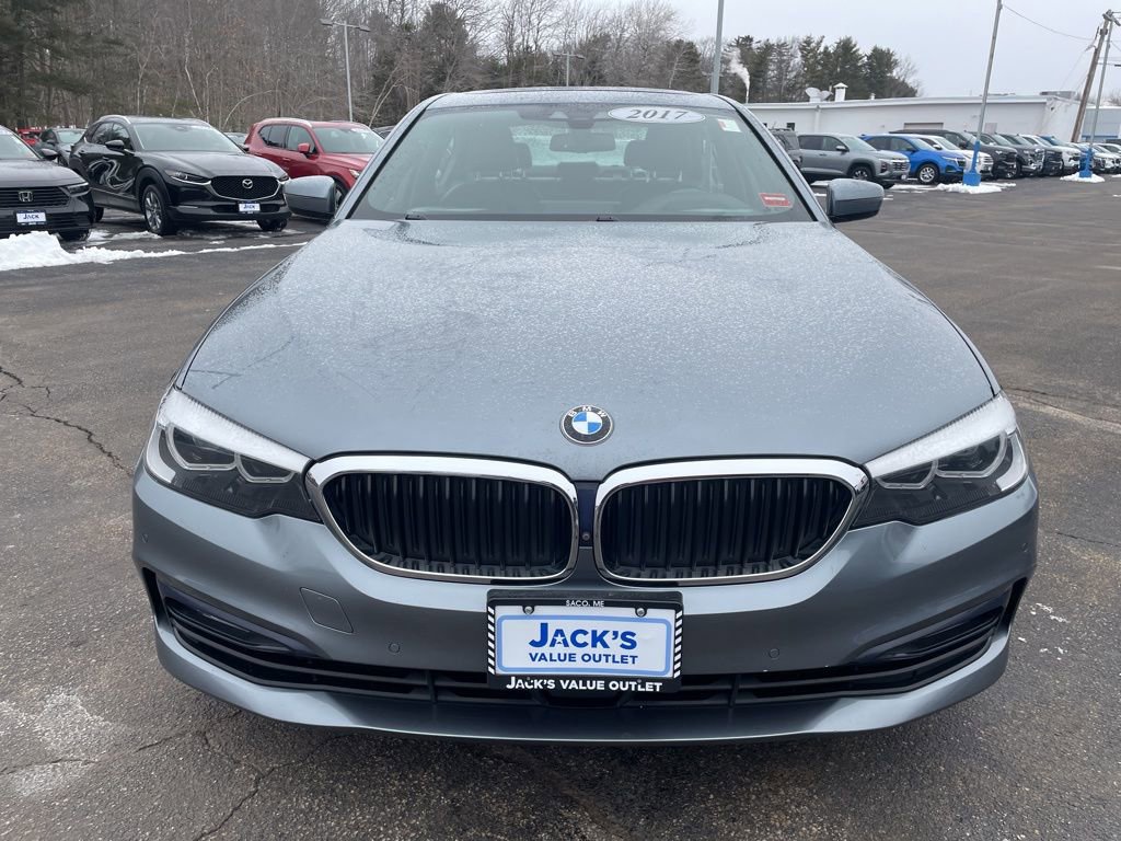 Used 2017 BMW 530i xDrive image 2