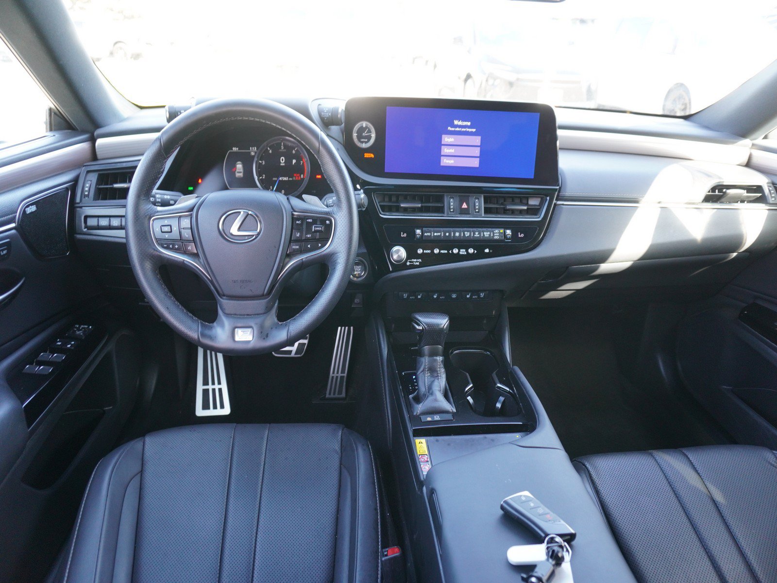 Used 2023 Lexus ES 350 F Sport w/ Accessory Package (Z2) FWD image 2