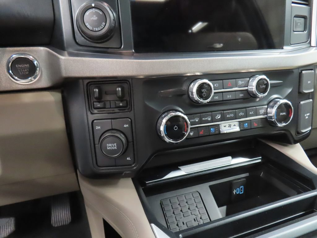 Used 2025 Ford F450 Platinum w/ Platinum Plus Package AWD/4WD image 71