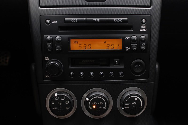 Used 2004 Nissan 350Z Touring w/ Cargo Convenience Pkg image 7