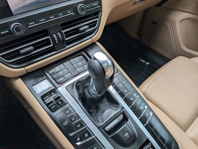 Used 2021 Porsche Macan S image 24