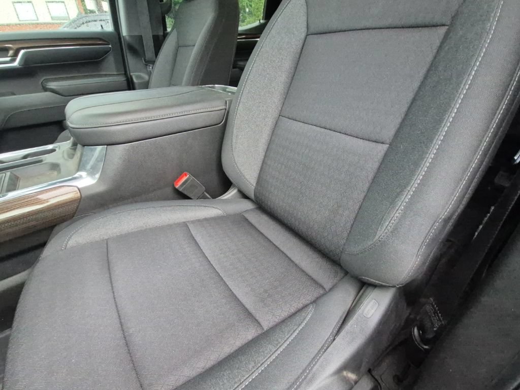 Used 2023 Chevrolet Silverado 1500 LT AWD/4WD image 11