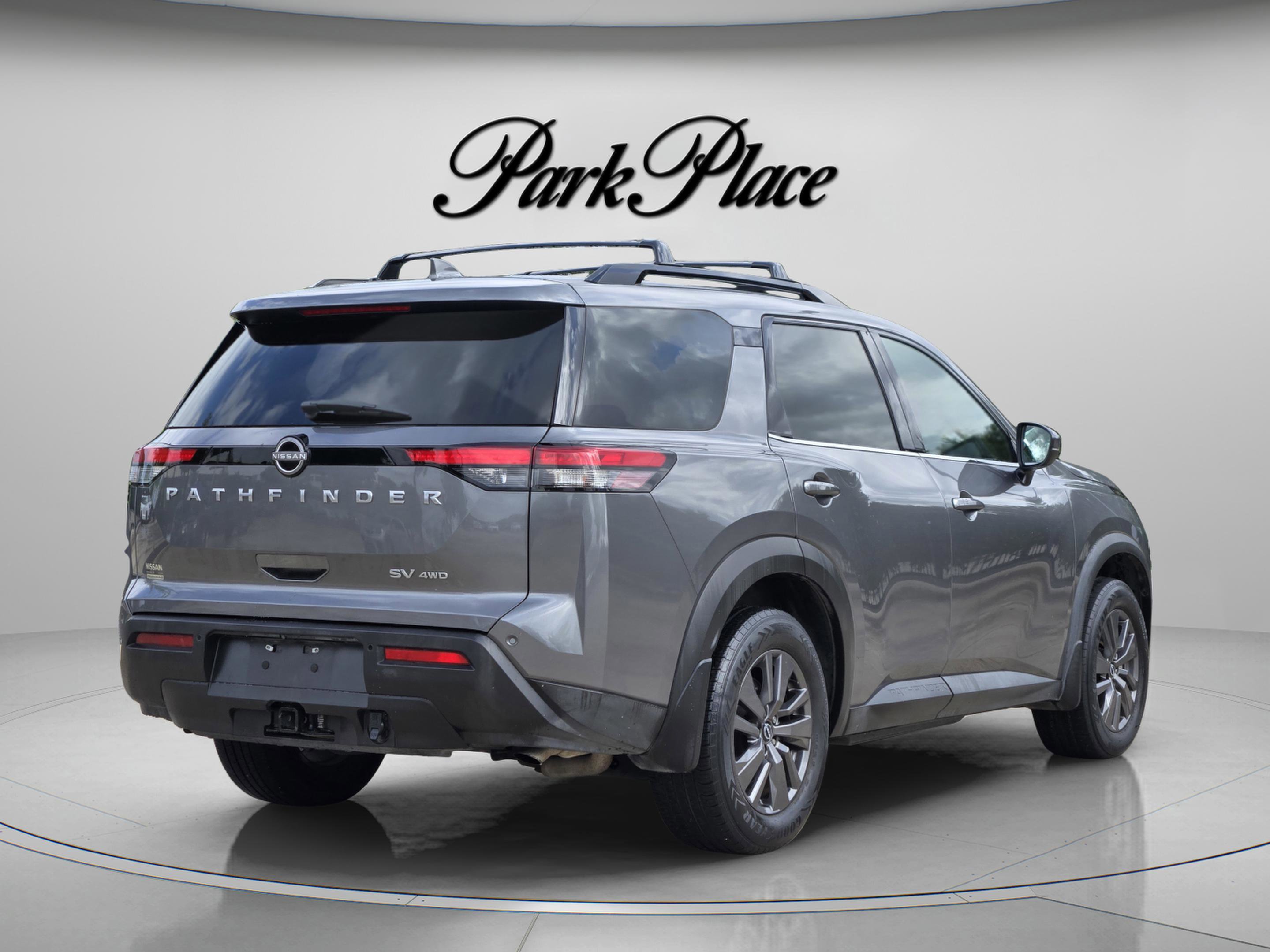 Used 2022 Nissan Pathfinder SV w/ SV Premium Package AWD/4WD image 4