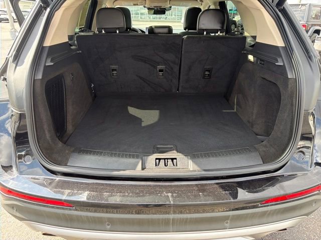 Used 2023 Lincoln Corsair Standard w/ Equipment Group 101A image 28