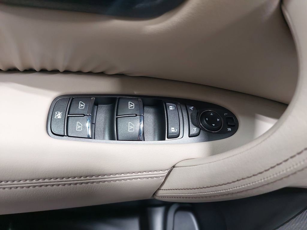 Certified 2024 Nissan Armada SL w/ Captain's Chairs Package image 31