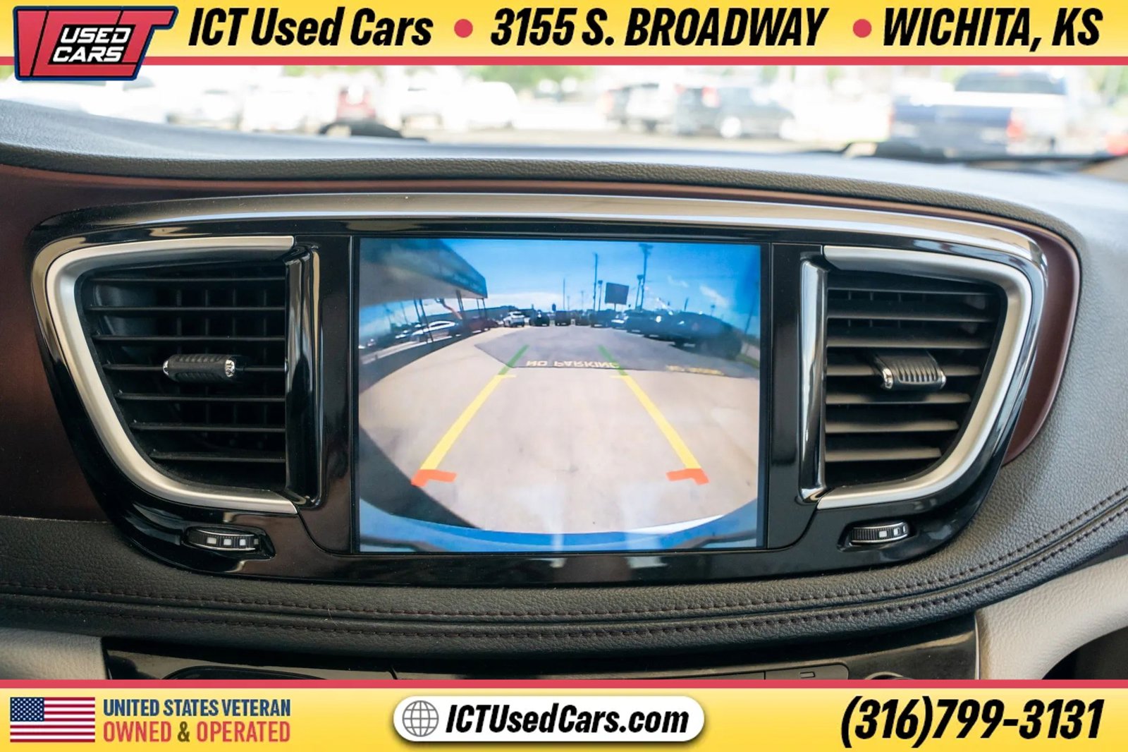 Used 2020 Chrysler Pacifica Limited FWD image 23
