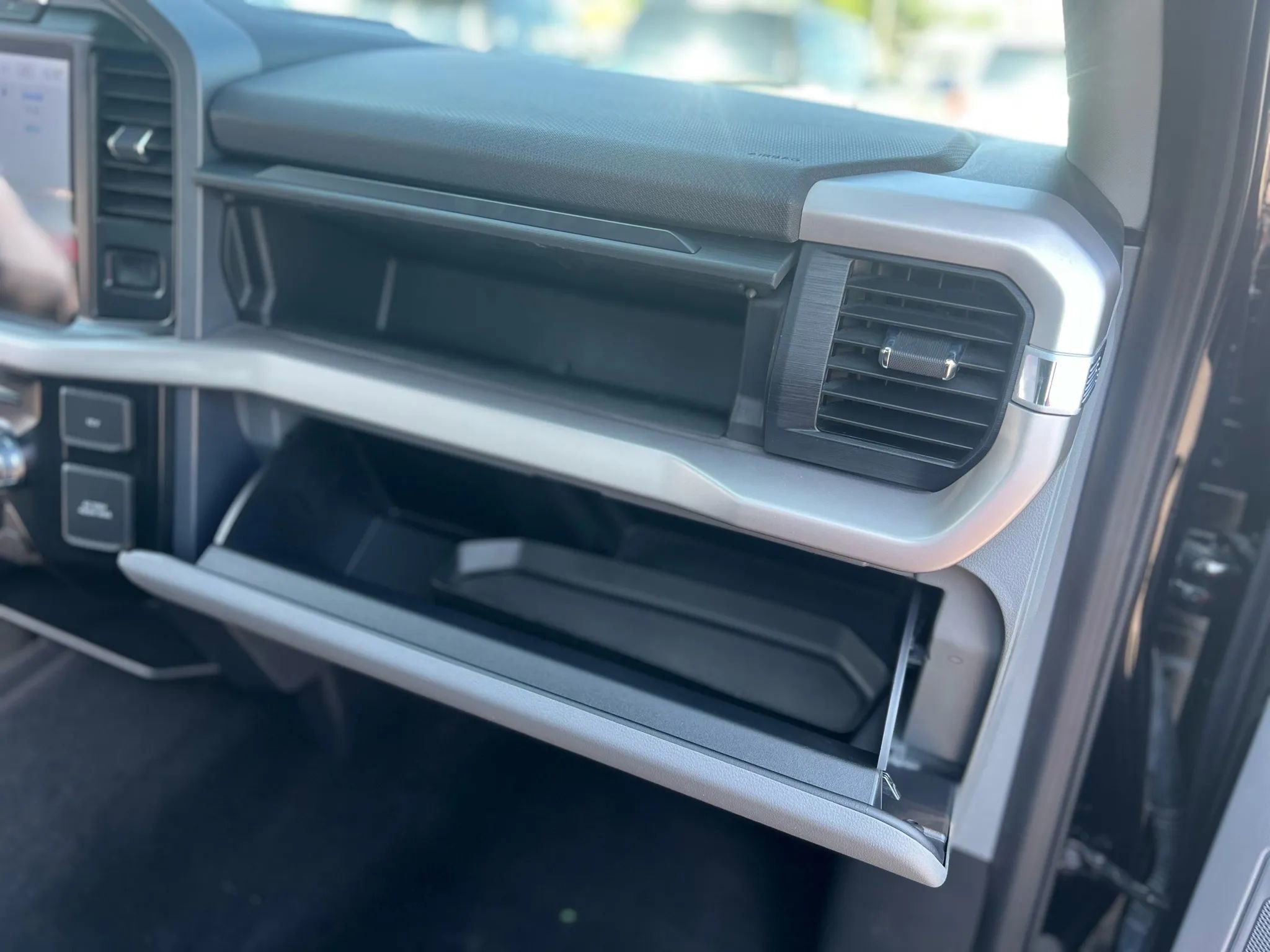 Used 2023 Ford F150 XLT w/ Equipment Group 302A High image 25
