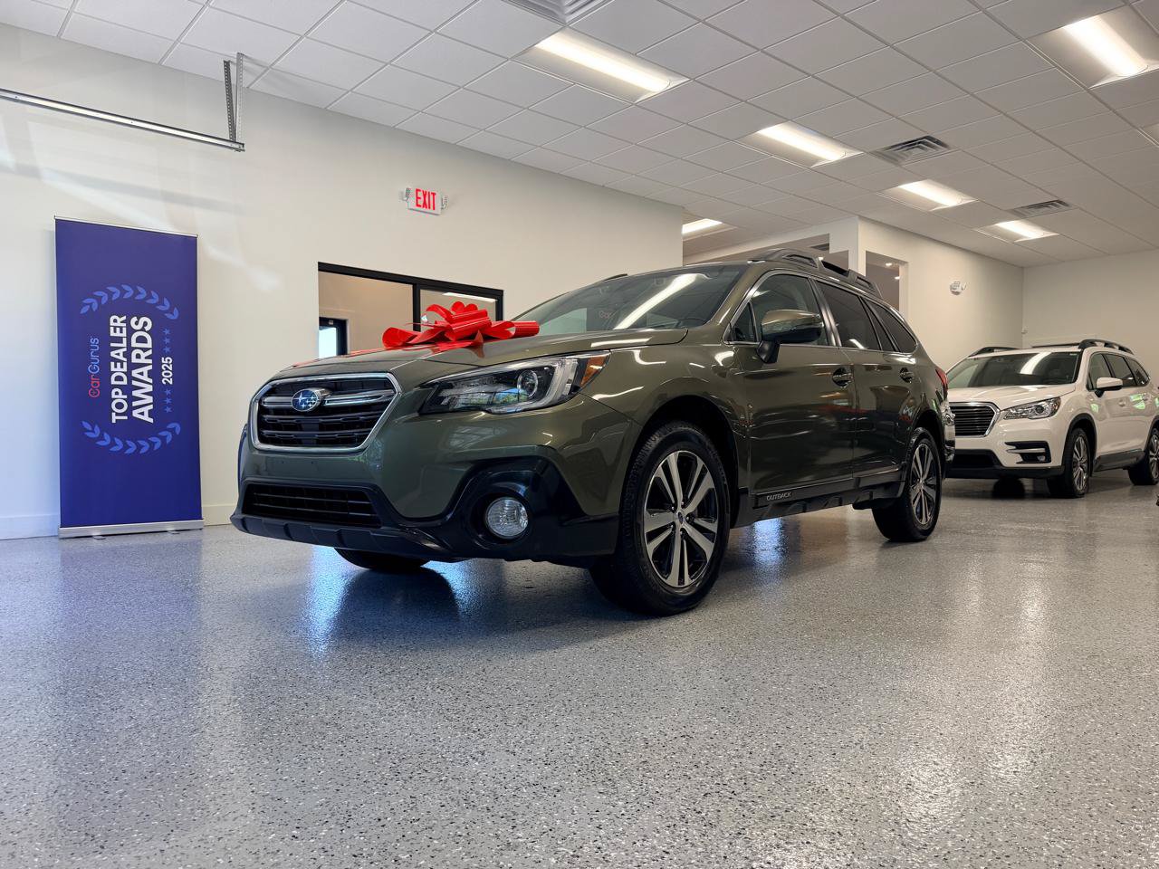 Used 2018 Subaru Outback 2.5i Limited AWD/4WD image 14