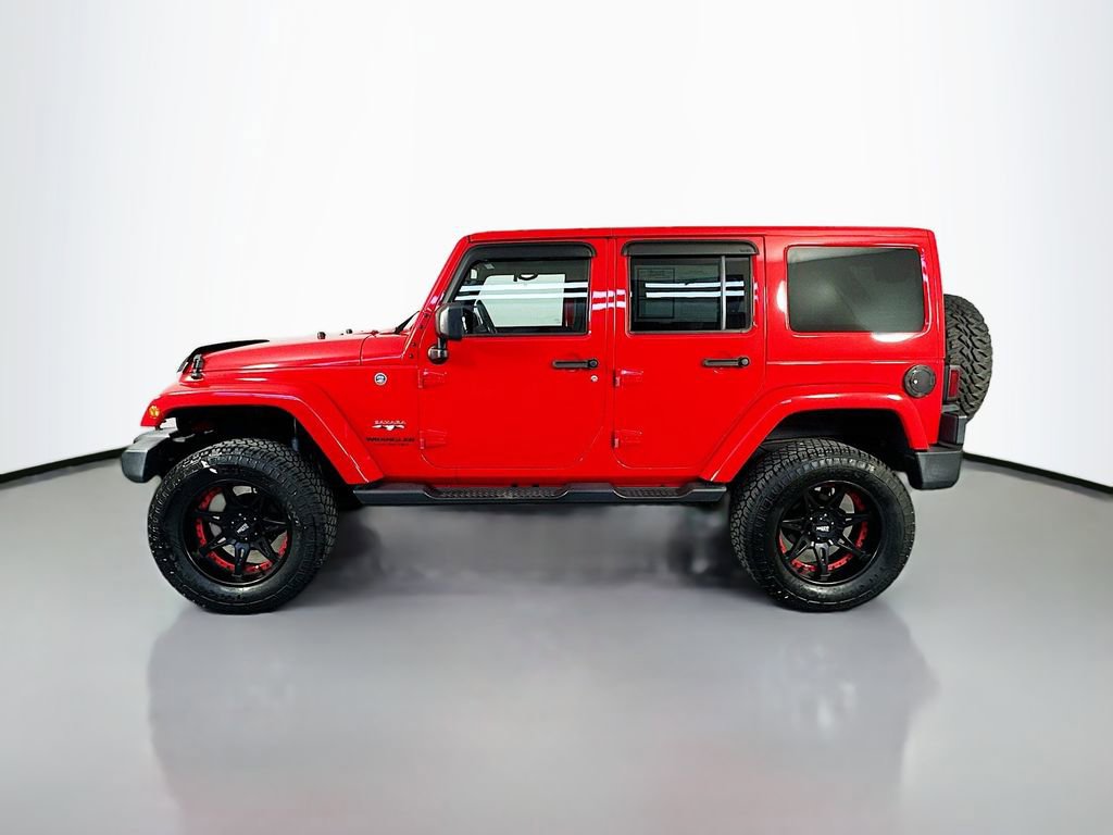 Used 2016 Jeep Wrangler Unlimited Sahara w/ Connectivity Group image 4