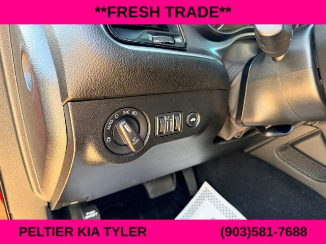 Used 2022 Dodge Challenger GT image 16