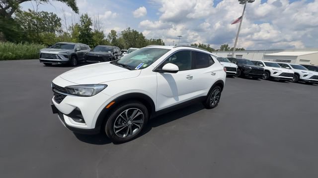 Certified 2020 Buick Encore GX Select FWD image 4