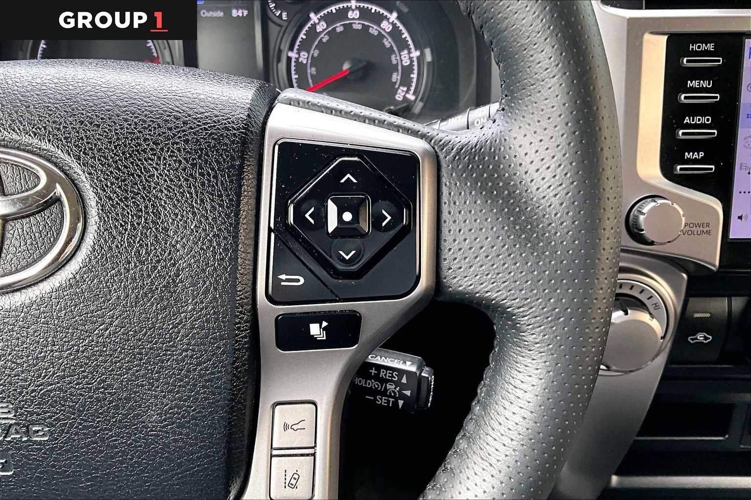 Used 2024 Toyota 4Runner SR5 AWD/4WD image 25