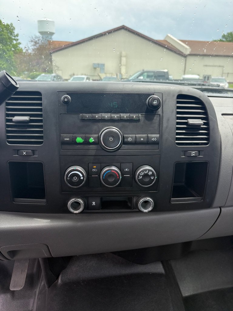 Used 2010 Chevrolet Silverado 1500 W/T RWD image 14