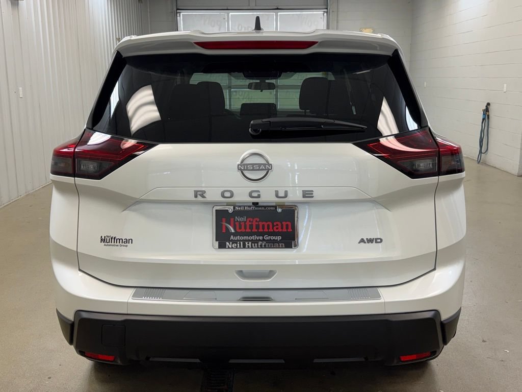 New 2026 Nissan Rogue SV w/ Cold Weather Package AWD/4WD image 6