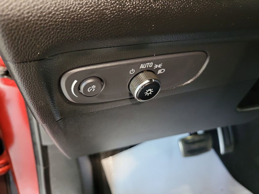 Used 2023 Buick Envision Essence w/ Sport Touring Package image 40