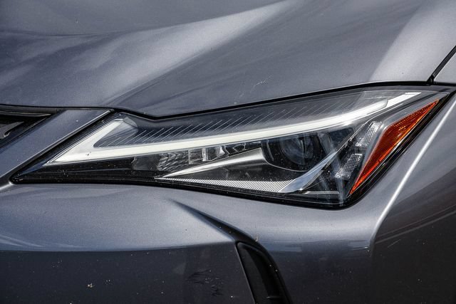 Used 2020 Lexus UX 250h w/ Premium Package AWD/4WD image 8