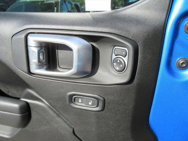 Used 2023 Jeep Gladiator Willys image 21