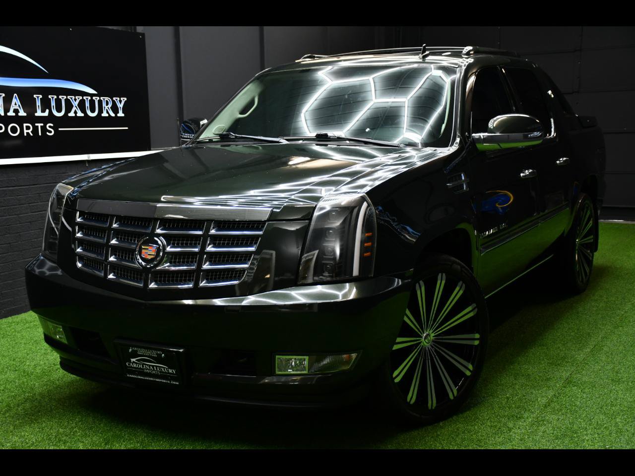 Used 2013 Cadillac Escalade EXT Luxury