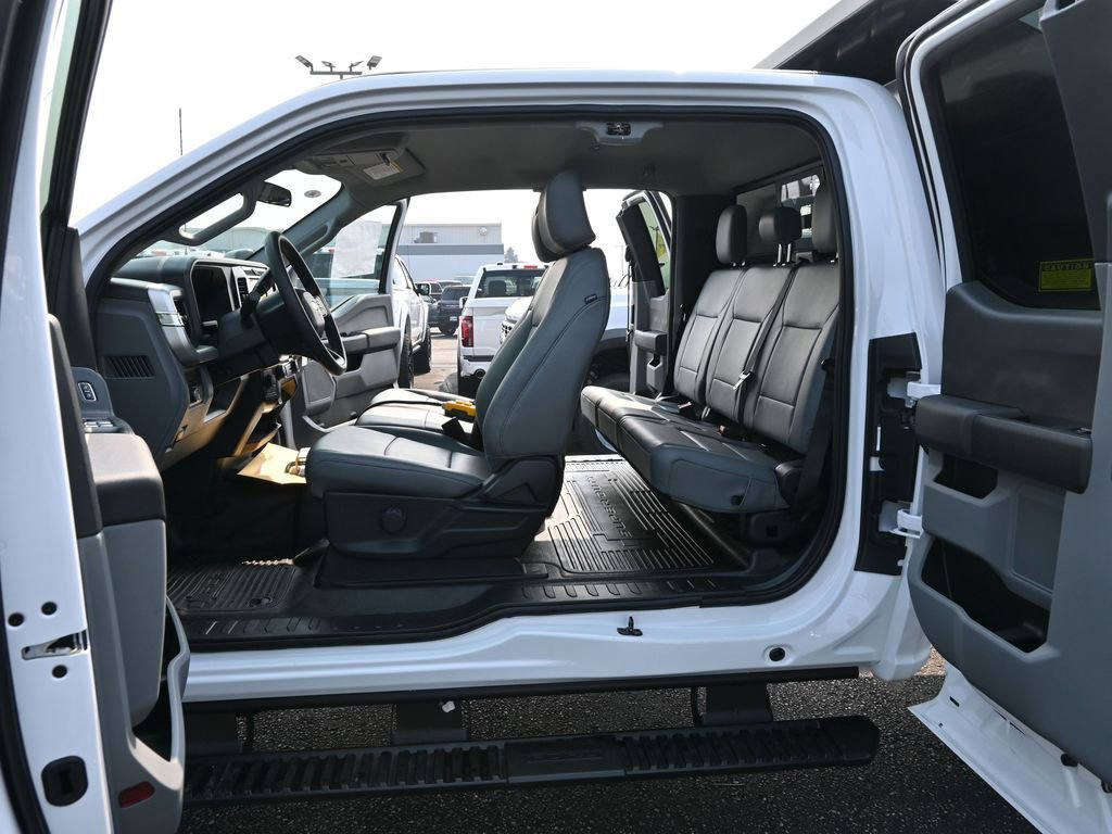 New 2025 Ford F350 XL w/ XL Chrome Package image 20