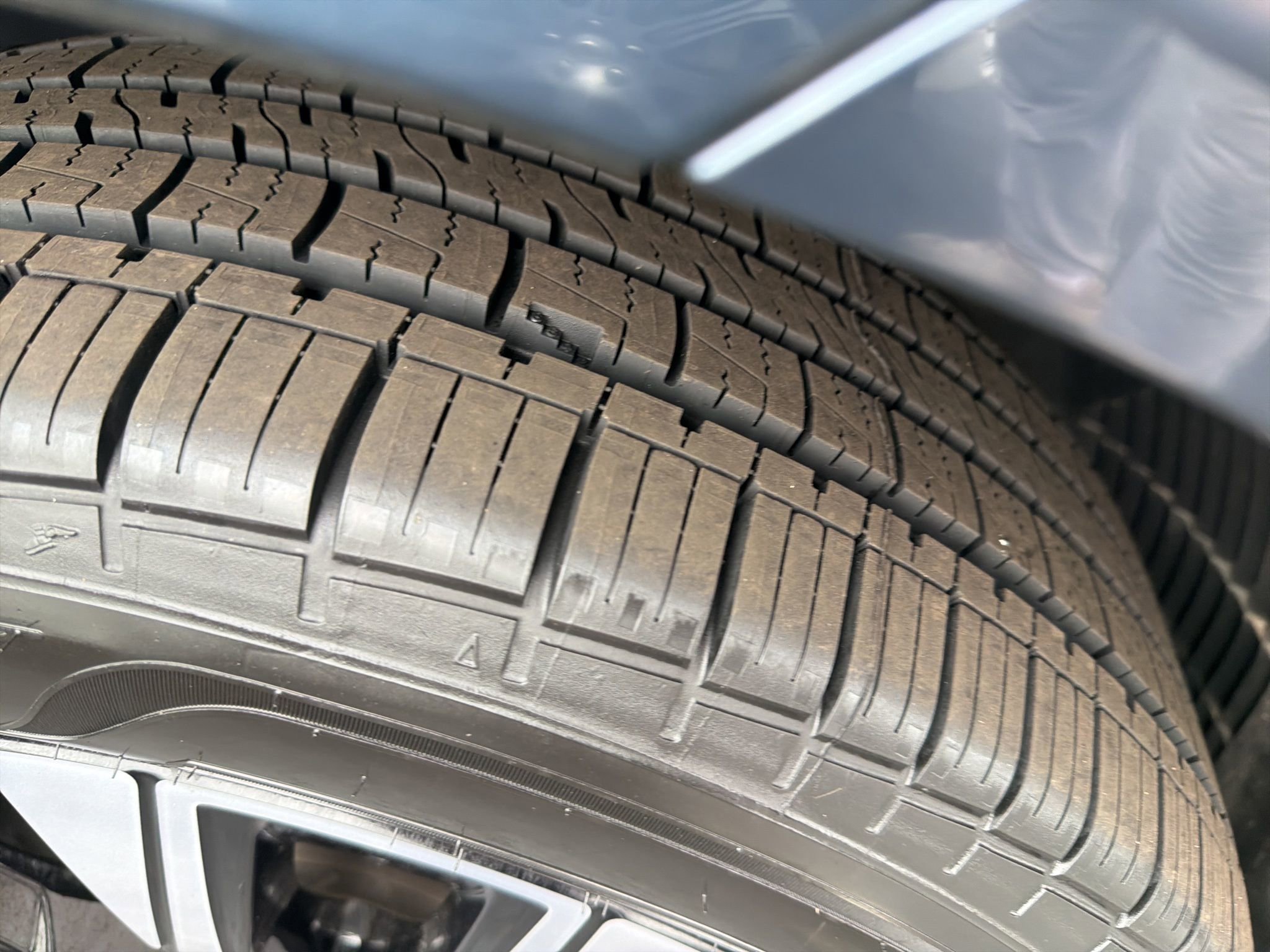 Used 2023 Volvo XC60 B5 Core w/ Climate Package image 5