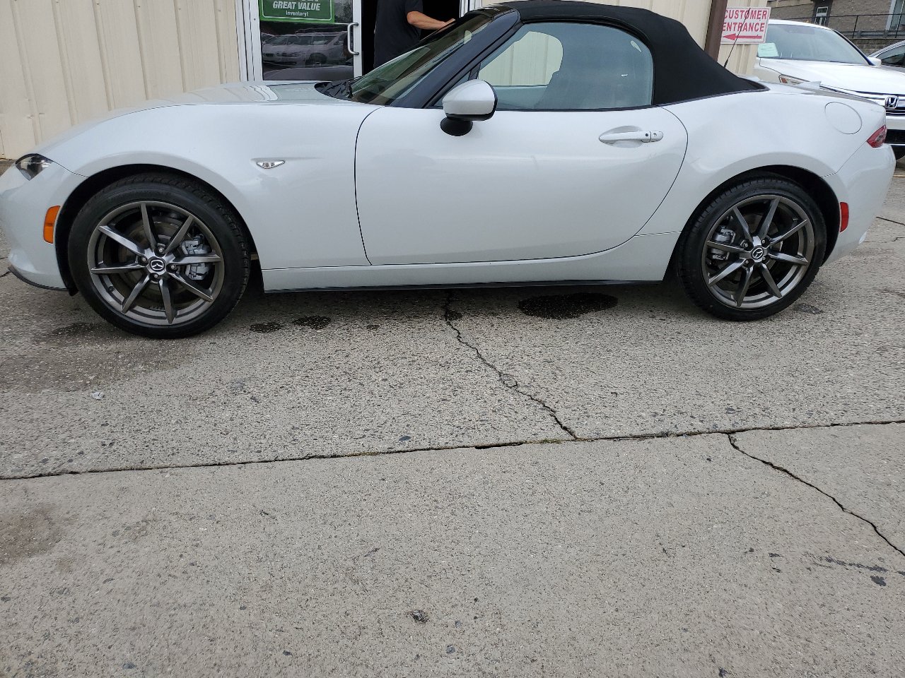 Used 2016 MAZDA MX-5 Miata Grand Touring image 5