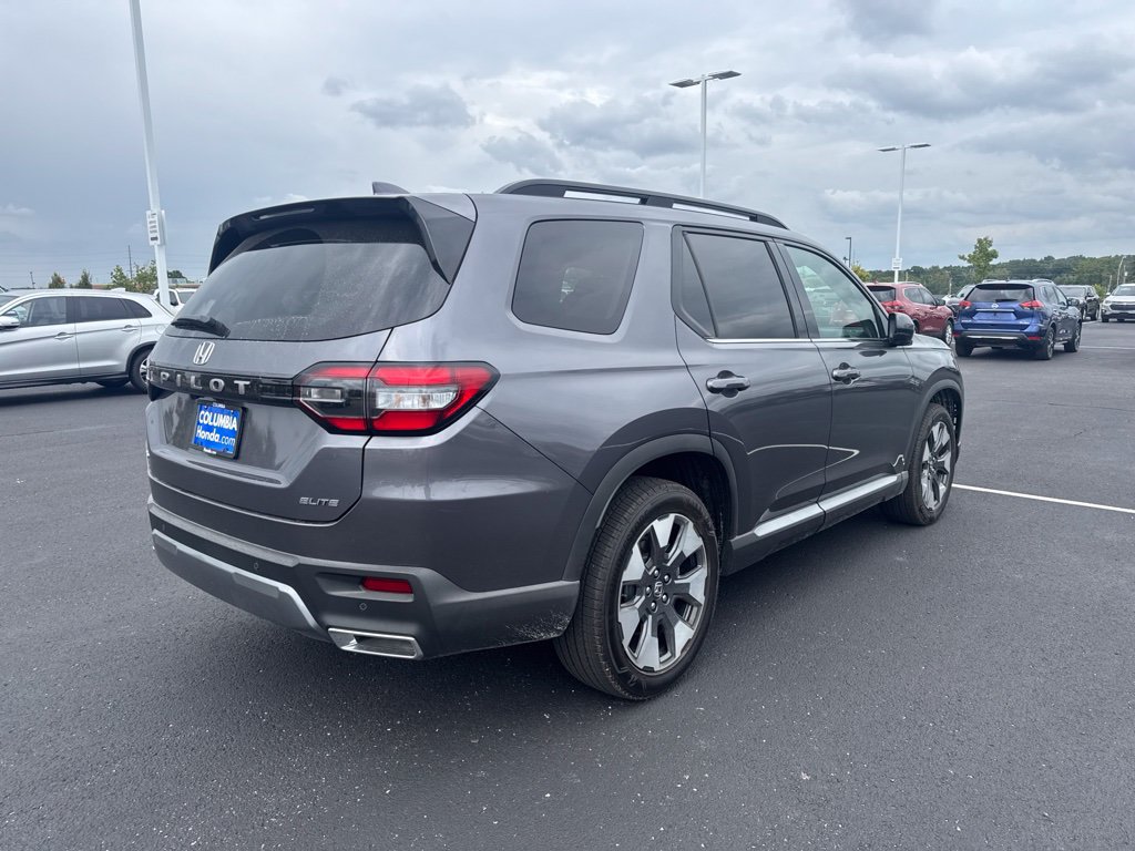 Used 2026 Honda Pilot Elite image 3