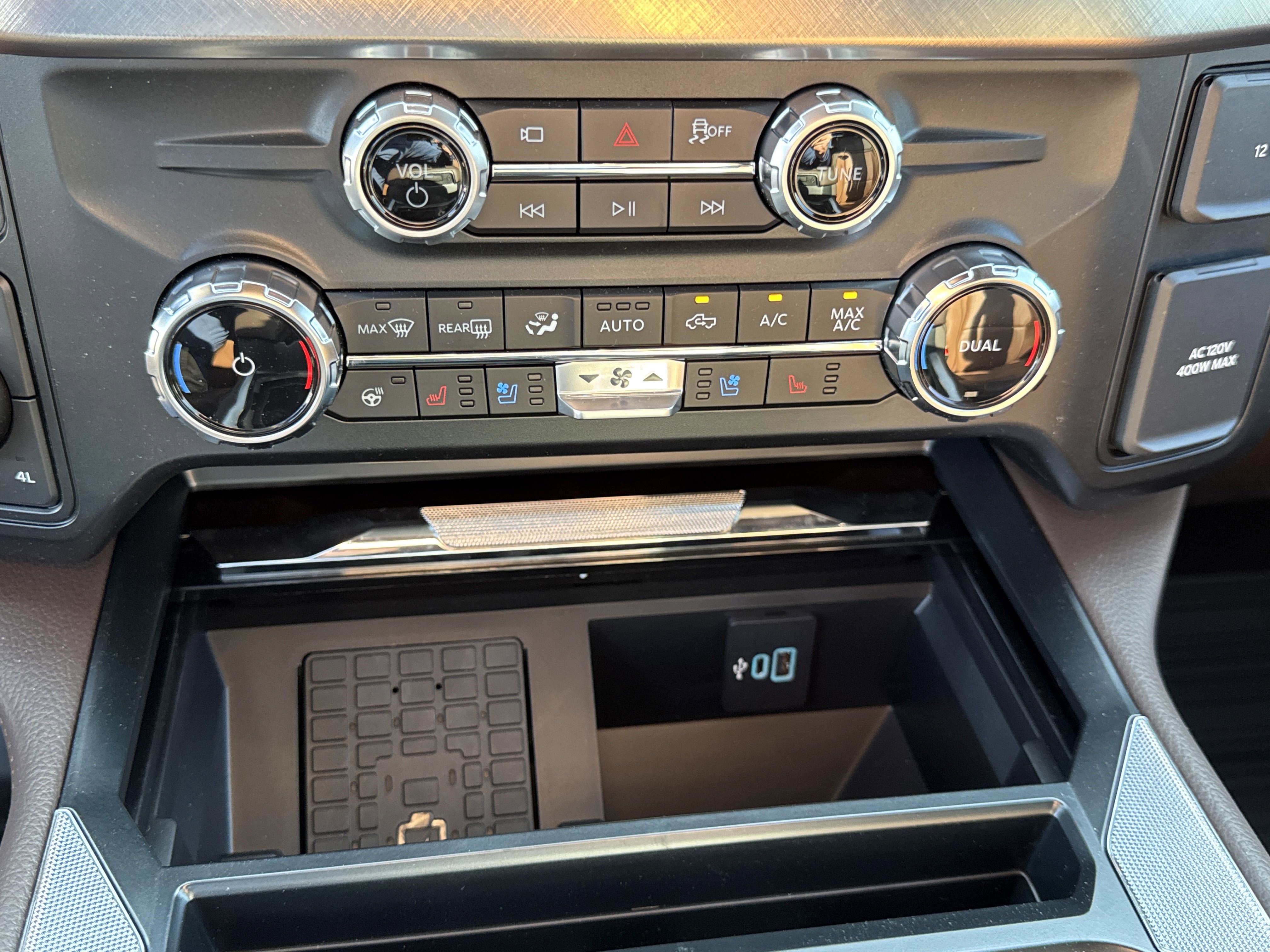 New 2025 Ford F250 King Ranch w/ Chrome Package image 31