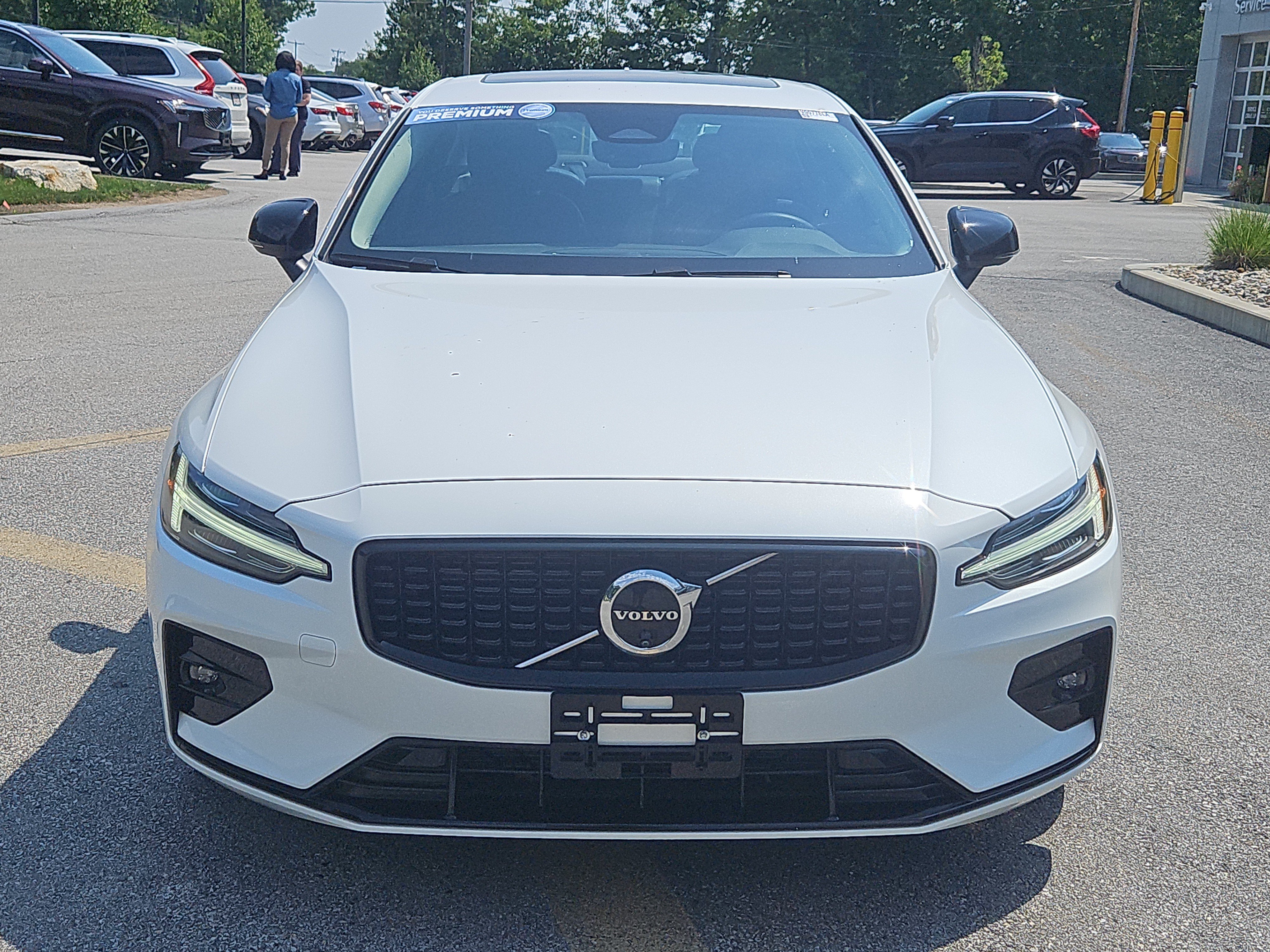 Used 2024 Volvo S60 B5 Plus AWD/4WD image 23