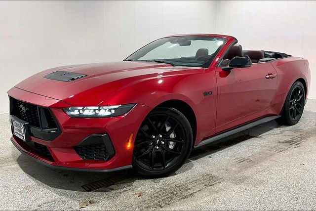 Used 2024 Ford Mustang GT Premium image 3