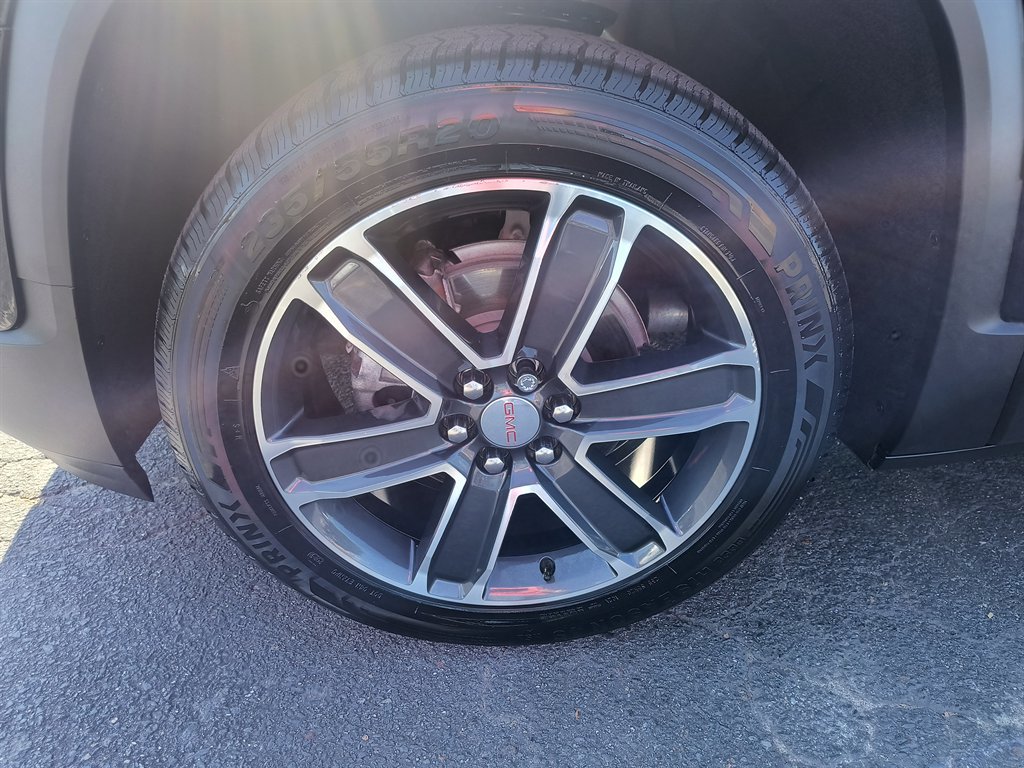 Used 2021 GMC Acadia SLT w/ Preferred Package image 10