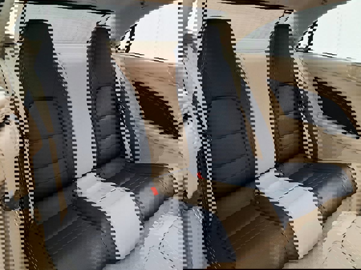 Used 2017 Mercedes-Benz E 400 4MATIC Coupe image 27