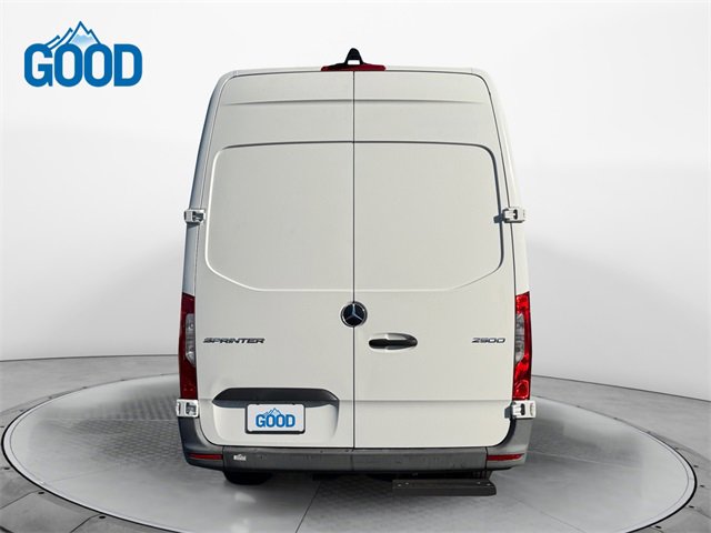 Used 2020 Mercedes-Benz Sprinter 2500 image 4