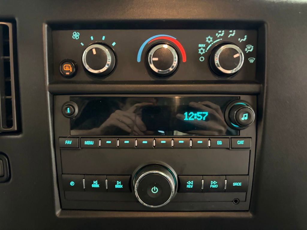 Used 2022 Chevrolet Express 2500 w/ Driver Convenience Package image 10